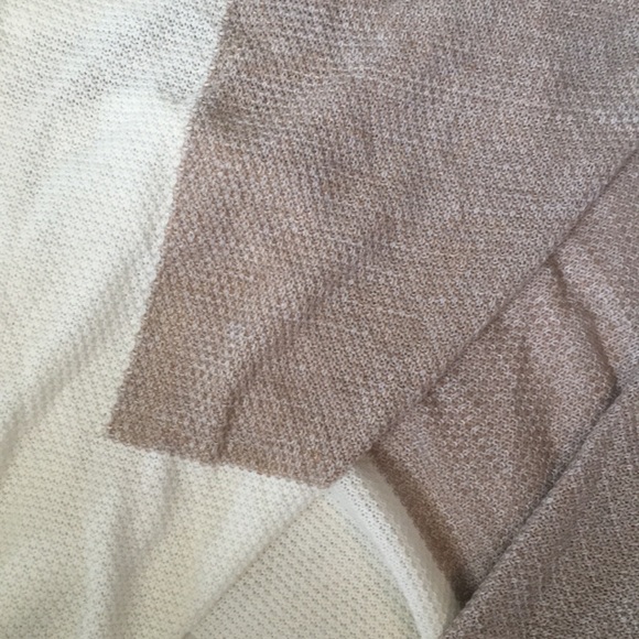 Shawl - Picture 2 of 2